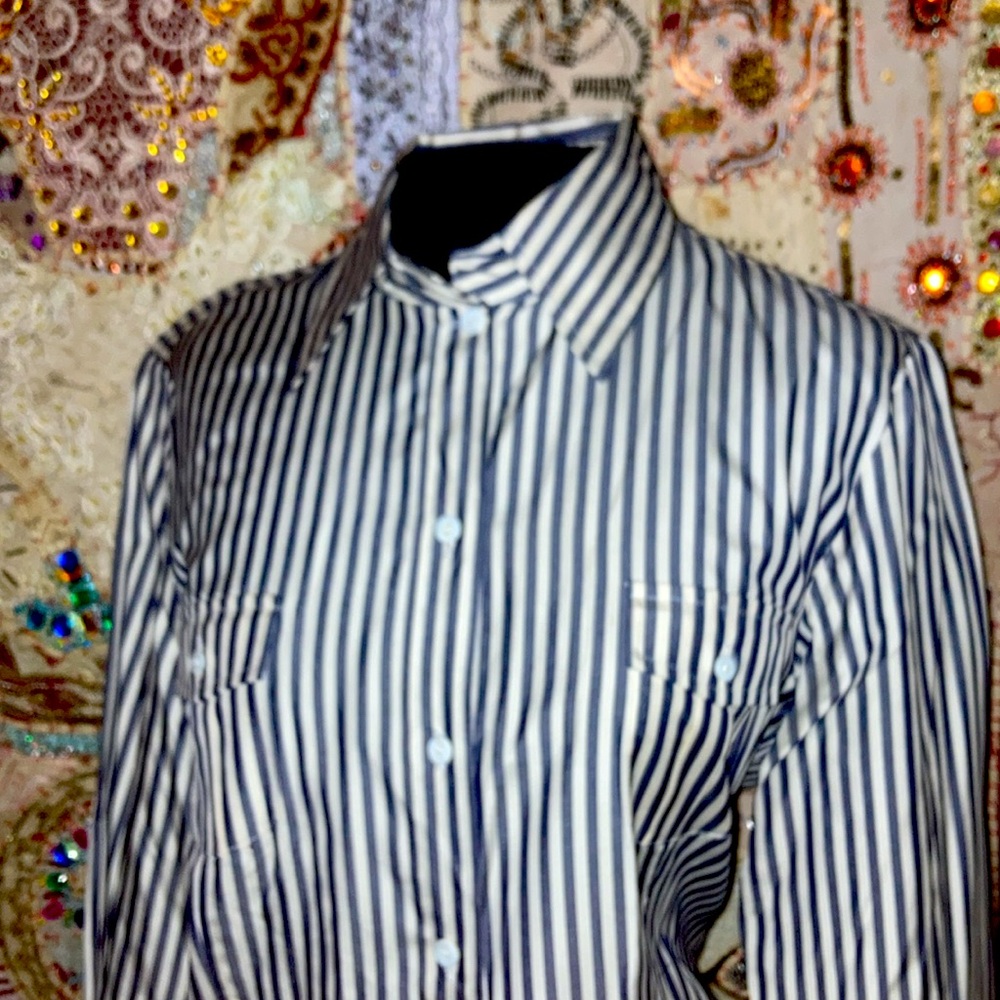 100% Silk 6 Button 2 Front Button Pockets - image 2